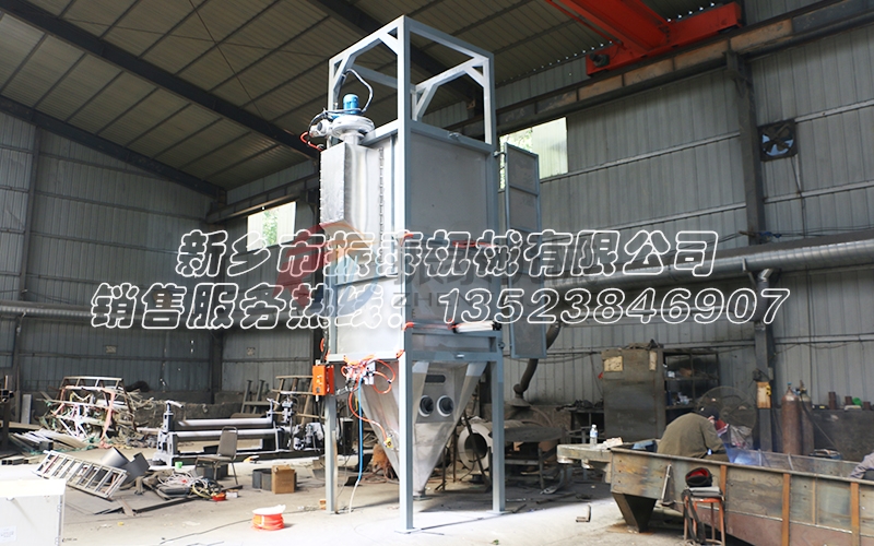 噸袋拆包機在碳酸鍶電解廠中的應用優(yōu)勢